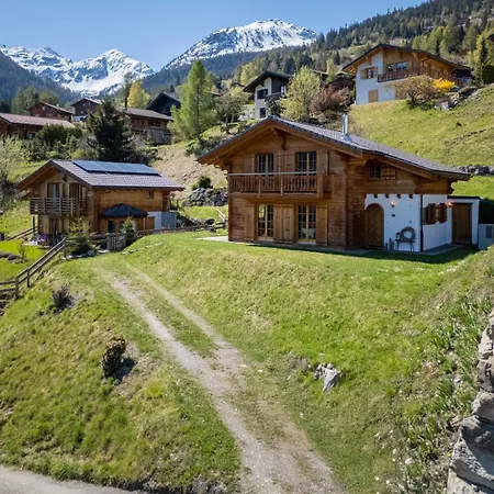 Belle Vue - Alpine Charm With A View To Remember Шале Riddes